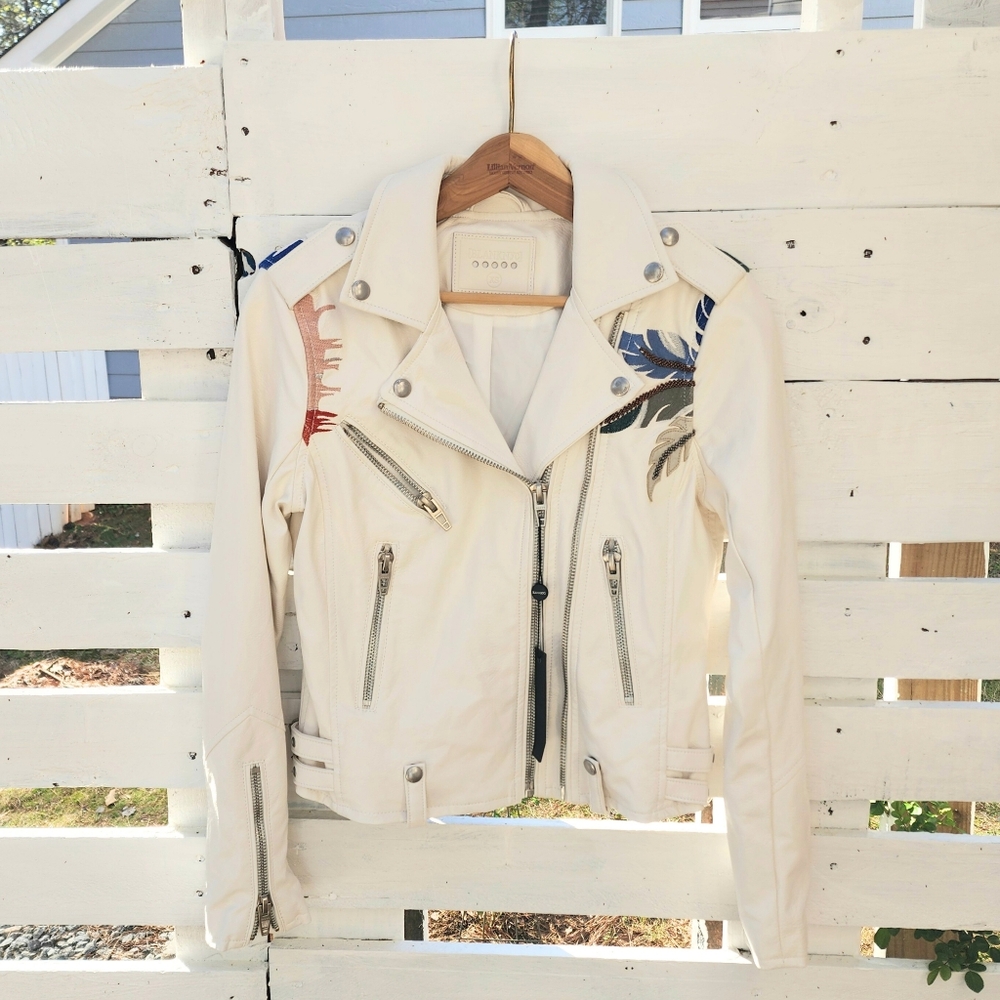 Blank NYC Palm Breeze Moto Jacket Vegan Leather Embroidered Beaded XS NWT - Picture 4 of 15